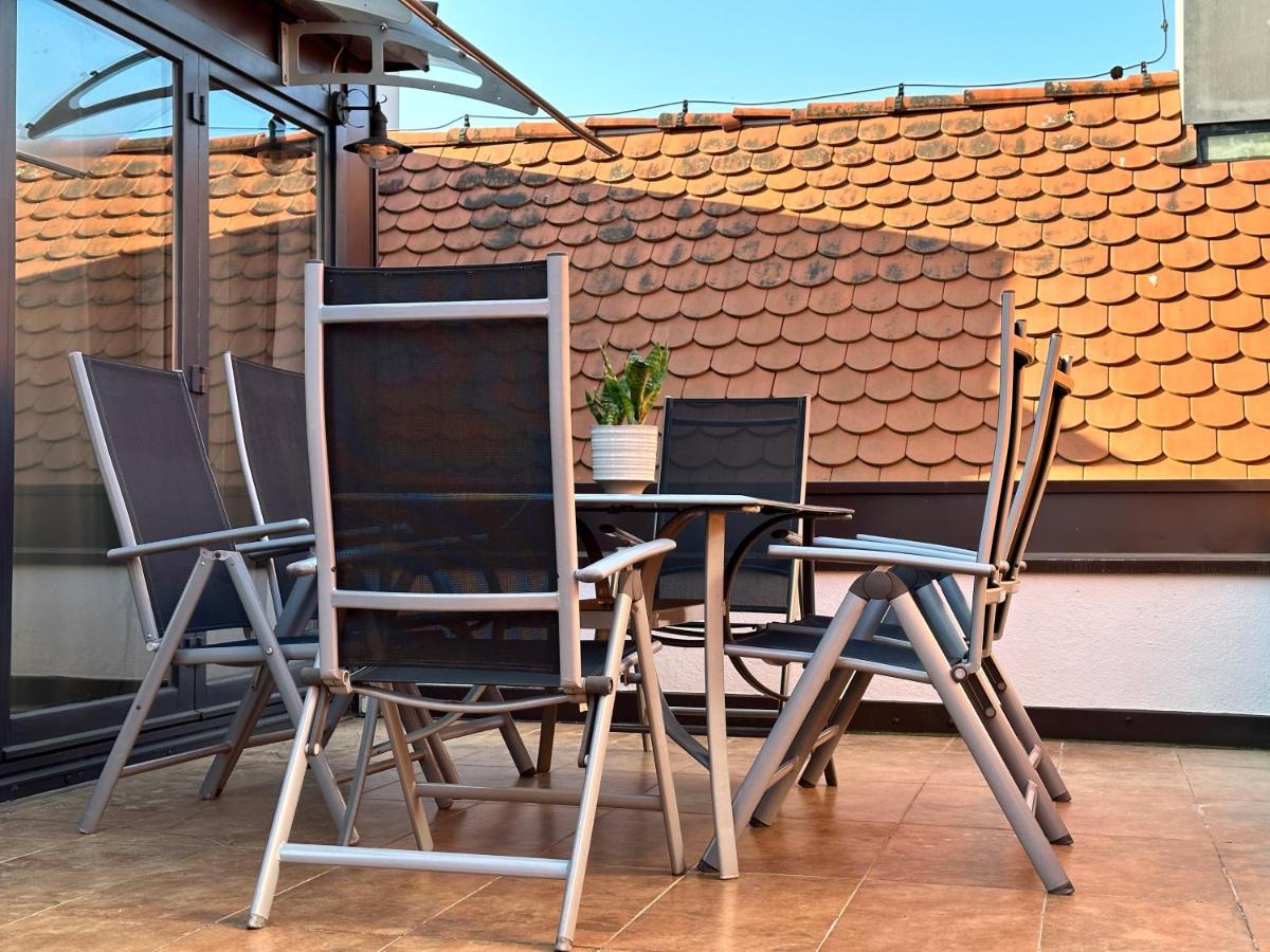 Amao-Green I 90Qm I Penthouse Maisonette Mit Rooftop I City Center I King-Size Betten Lahr/Schwarzwald Extérieur photo
